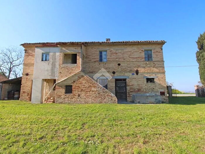 Casa con 5 locali in vendita in Contrada Santa Croce, Recanati