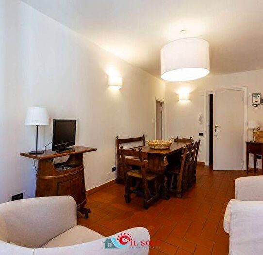 Appartamento trilocale in affitto in Via Degli Ontani, Tirrenia, Pisa