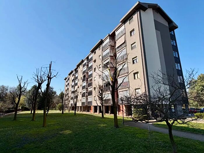 Appartamento quadrilocale in vendita in Via Giuseppe Parini, Venaria Reale