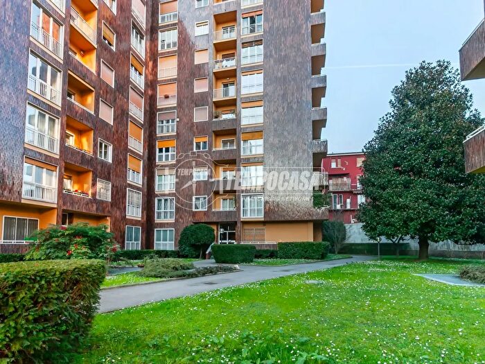 Appartamento quadrilocale in vendita in Via Giovanni Keplero, Milano