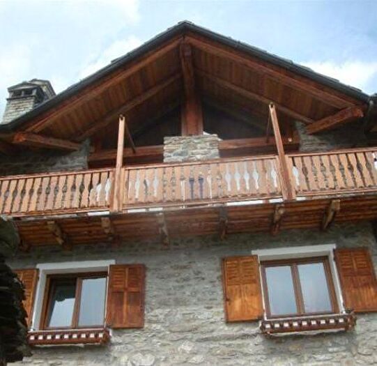 Appartamento con 6 locali in vendita in La Salle