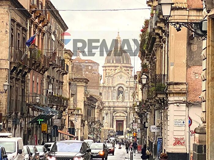 Appartamento monolocale in vendita in Via Giuseppe Garibaldi, Catania