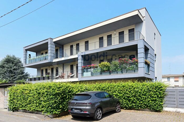 Appartamento trilocale in vendita in Cabiate