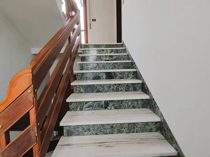 Appartamento con 7 locali in vendita in Ponte Buggianese