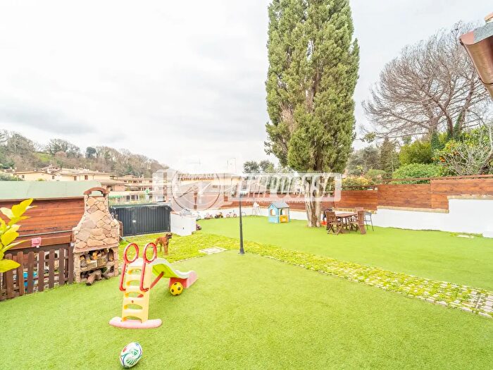 Appartamento trilocale in vendita in Fiumicino