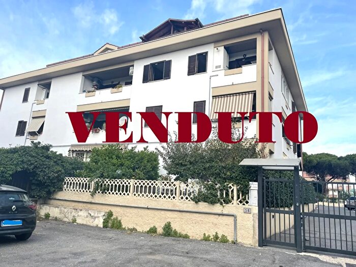 Appartamento trilocale in vendita in Via Umberto Badini, Cerveteri