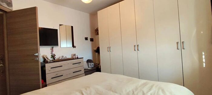 Appartamento trilocale in vendita in Follo