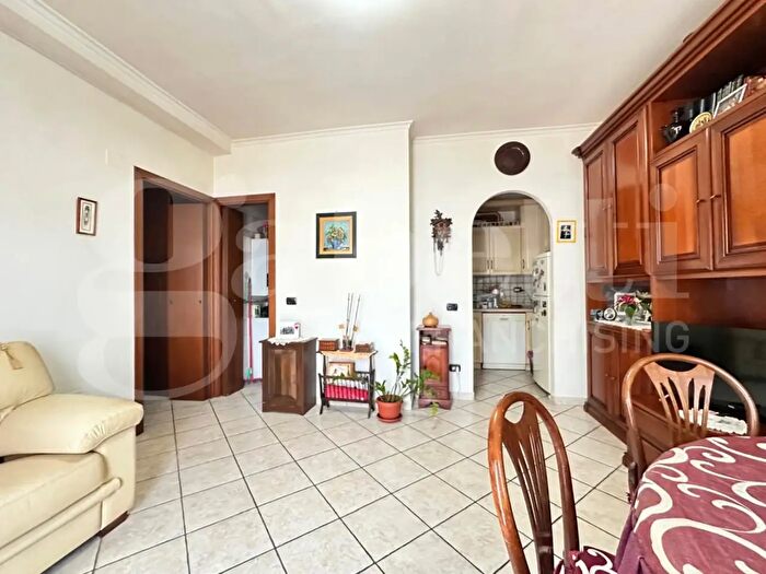 Appartamento bilocale in vendita in Via Amalfi, Pomezia