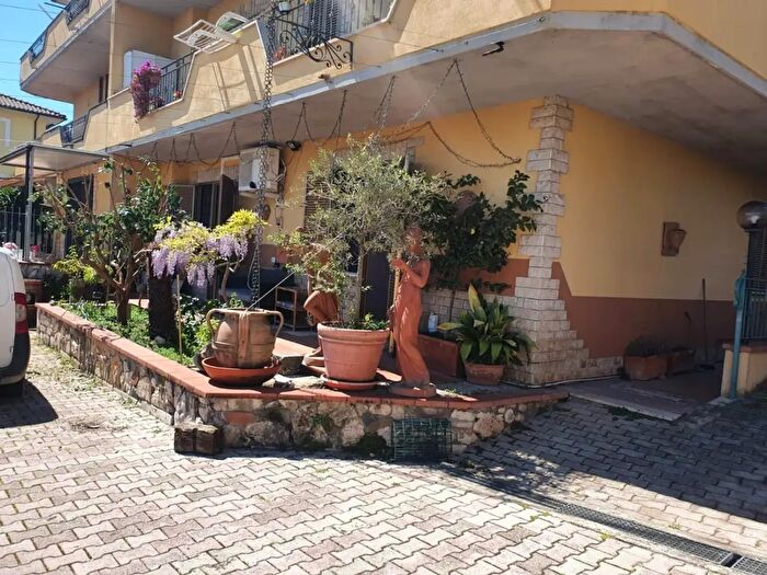 Appartamento trilocale in affitto in Via Tirso, Monterotondo