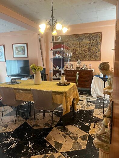 Appartamento con 7 locali in vendita in Via Niccolò Machiavelli, Paterno