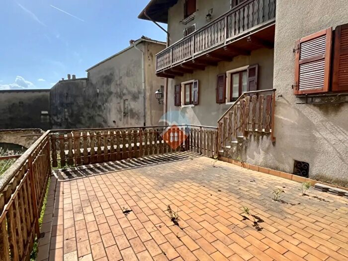 Appartamento quadrilocale in vendita in Via del Torchio, Villa Lagarina