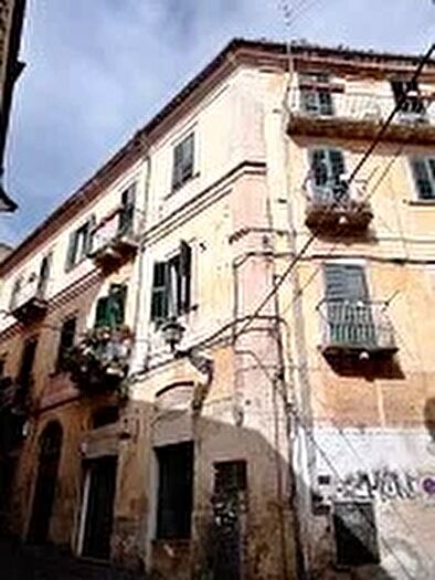 Appartamento quadrilocale in vendita in Via Cesare De Lollis Chieti Ch, Chieti