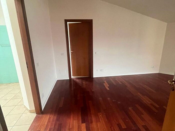 Appartamento trilocale in affitto in Via Federico Oddenini, Villastellone