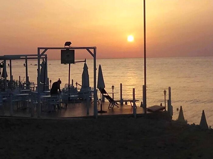 Appartamento quadrilocale in affitto in Via Vittorio Emanuele I, Cerchiara di Calabria