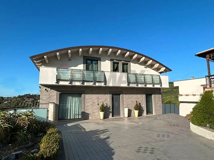 Casa con 6 locali in vendita in Via Regolizie, San Giovanni Teatino