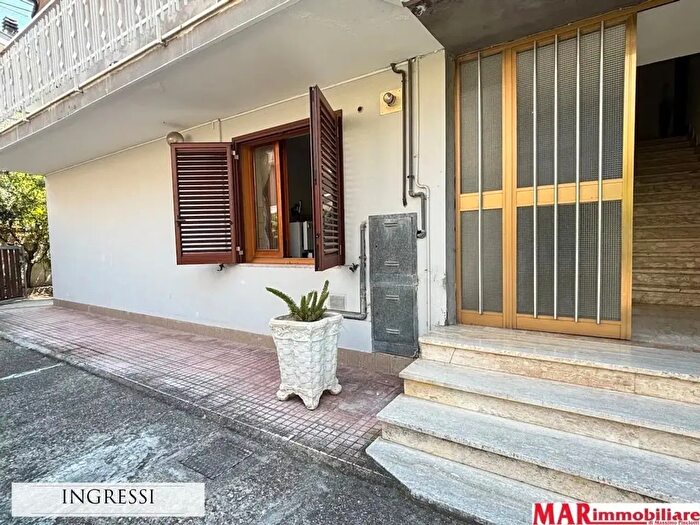 Appartamento con 5 locali in vendita in Via Carmine d'Agnese, Montesilvano