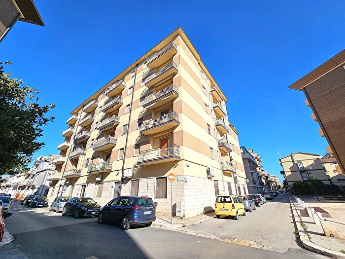 Appartamento trilocale in vendita in Via Don Aldo Prato, San Severo