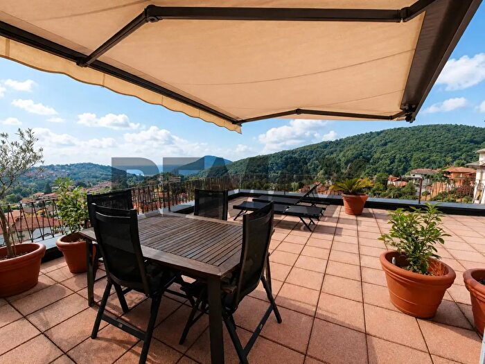 Appartamento quadrilocale in vendita in Via San Maurizio, Gignese