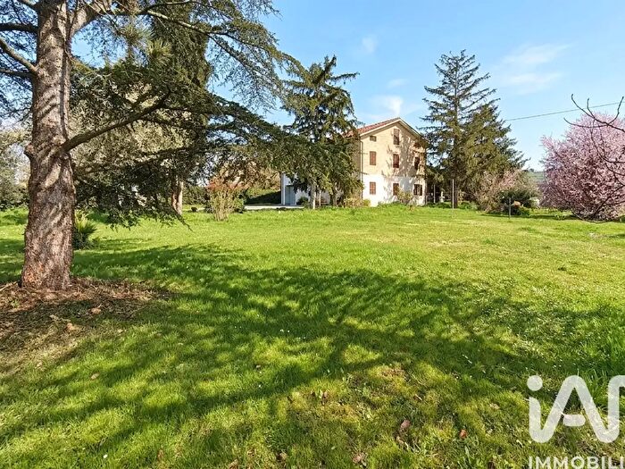 Appartamento con 8 locali in vendita in Via Contrada Monte Verde, Montegiorgio