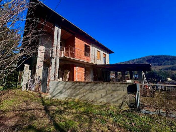 Casa con 5 locali in vendita in Via Castello, Sessame