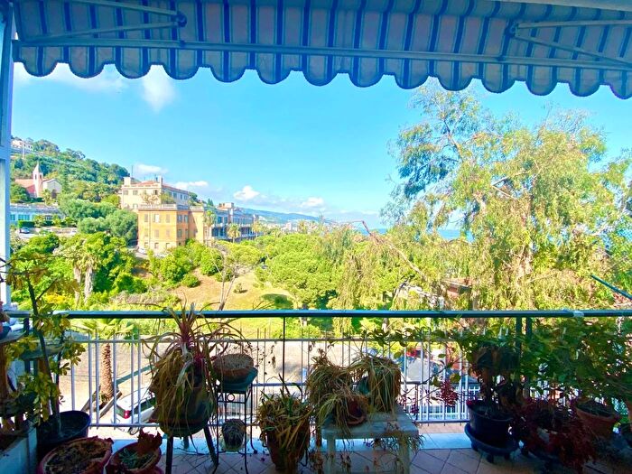 Appartamento con 5 locali in vendita in Via Aurelia Sanremo, Sanremo