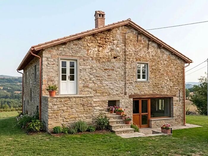 Casa quadrilocale in vendita in Civitella Di Romagna