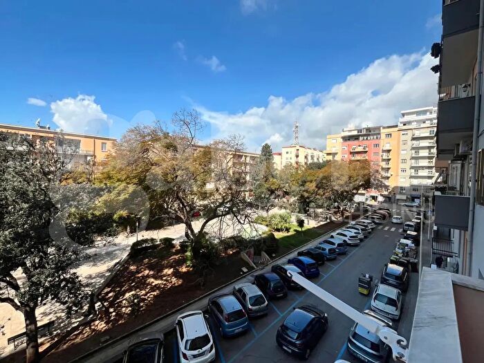 Appartamento quadrilocale in vendita in Piazza Michelangelo, Cagliari