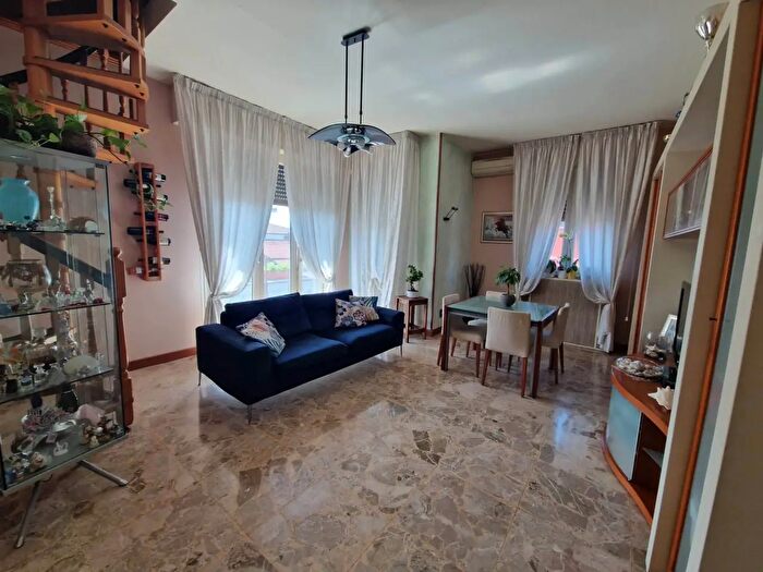 Appartamento trilocale in vendita in Modena