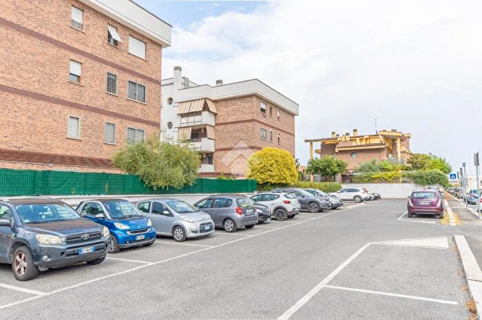 Appartamento monolocale in vendita in Via Carlo Cassola, Roma