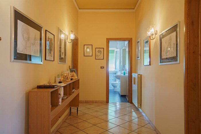 Appartamento con 5 locali in vendita in Monsummano Terme