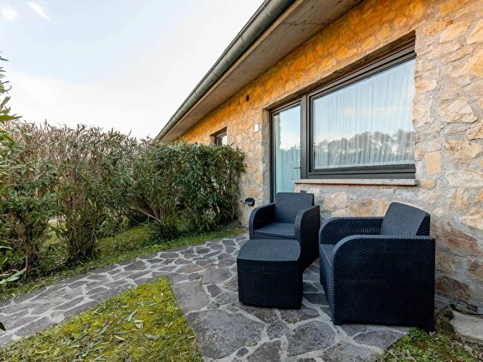 Casa bilocale in vendita in Via dei Boschi, Lucca