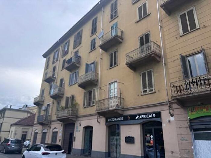 Appartamento con 14 locali in vendita in Corso Vigevano, Torino