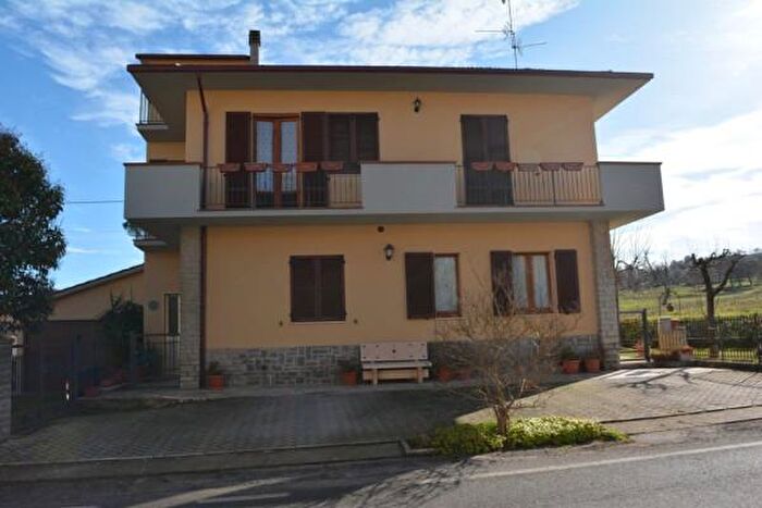 Casa con 6 locali in vendita in Strada Provinciale di Maranzano, Citta Della Pieve