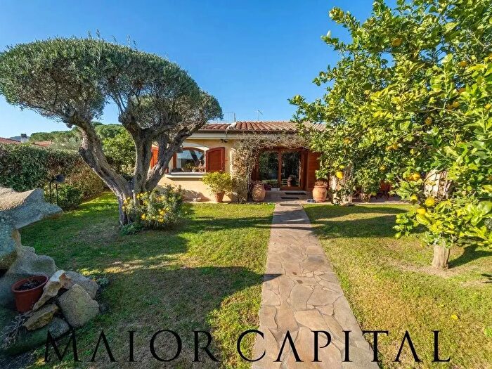 Casa con 5 locali in vendita in Loiri Porto San Paolo