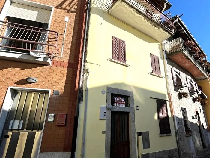 Case in Vendita e in Affitto - 2