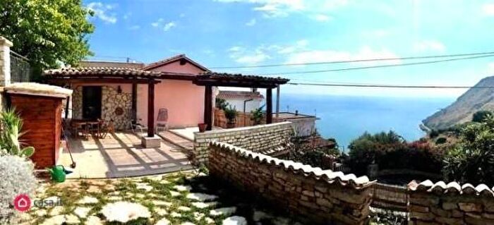 Casa trilocale in vendita in Piazza Palatina, Terracina