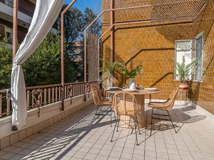 Appartamento quadrilocale in vendita in Viale Volturno, Cervia