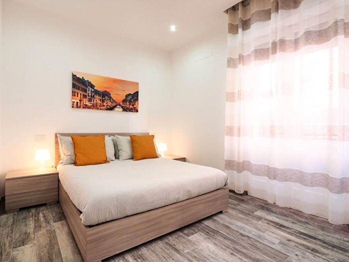 Appartamento quadrilocale in affitto in Via Manduria, Gratosoglio, Milano