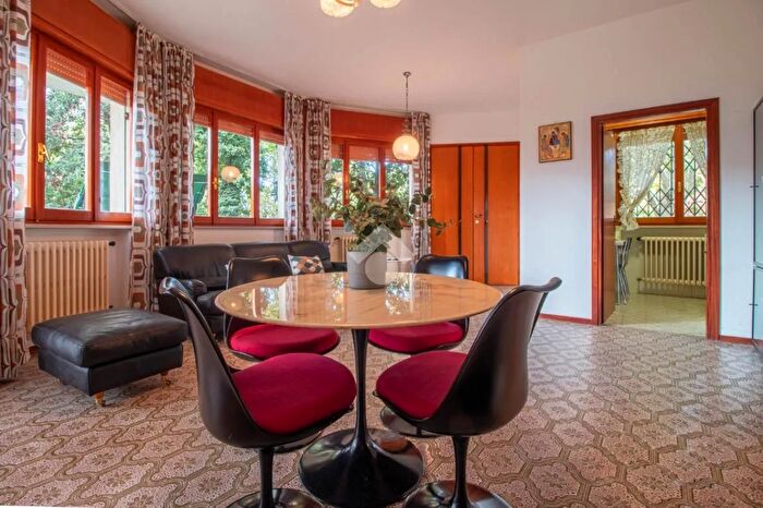 Appartamento trilocale in affitto in Viale Dante Alighieri, Cervia