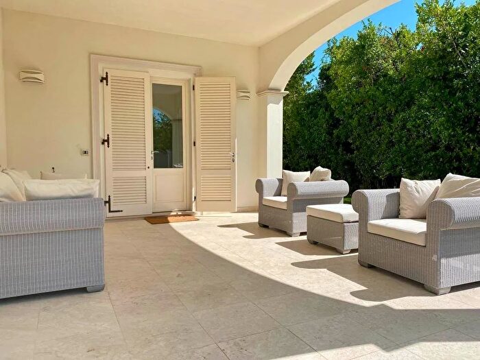 Casa con 14 locali in affitto in Forte Dei Marmi