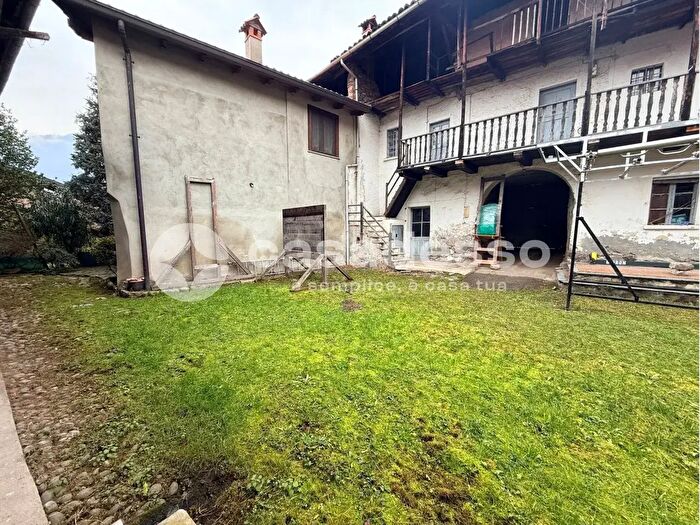 Case in Vendita e in Affitto - 3