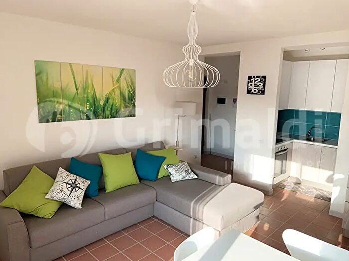 Appartamento trilocale in affitto in Via Cala Chiesa, La Maddalena