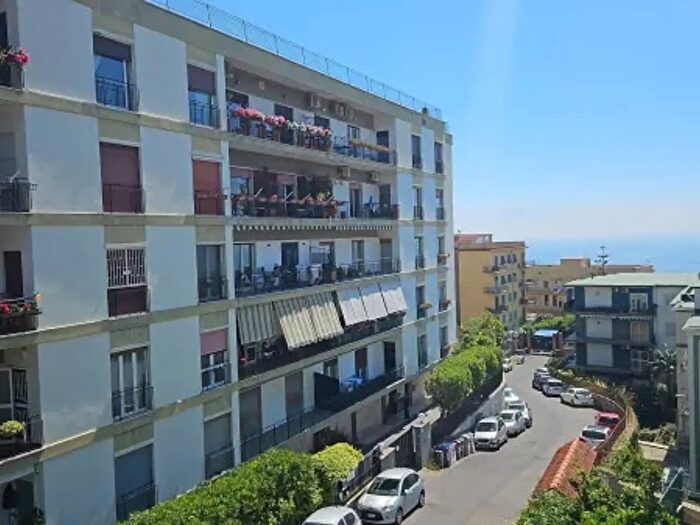 Appartamento quadrilocale in vendita in Via Posillipo, Napoli