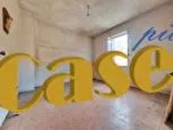 Casa con 5 locali in vendita in Camaiore