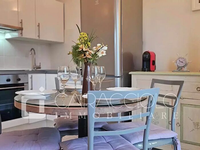 Appartamento trilocale in vendita in Santa Teresa Gallura