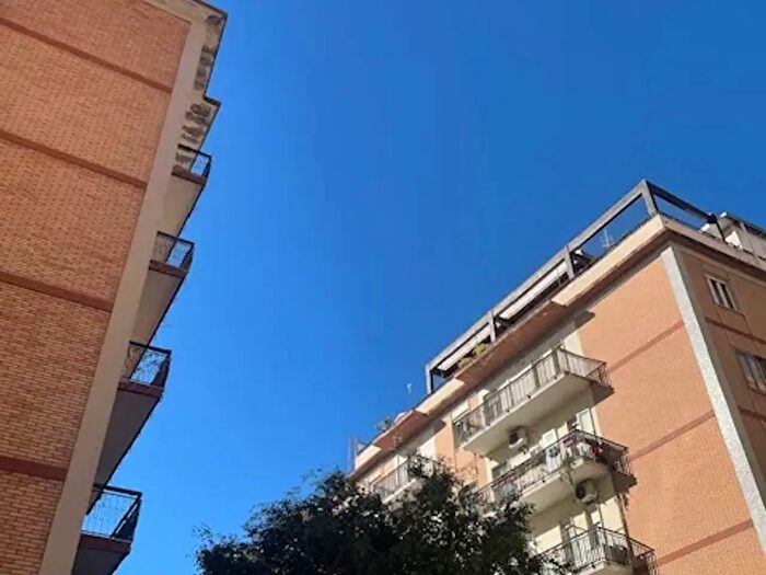 Appartamento in vendita in Piazza Giovanni XXIII, Cagliari