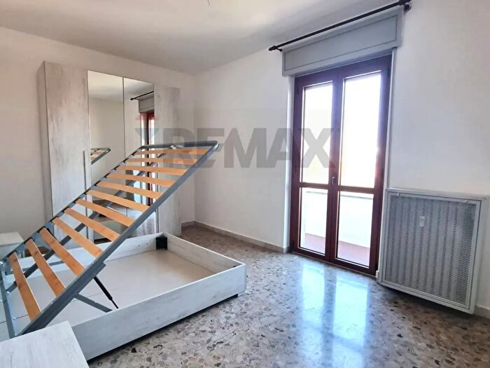 Appartamento bilocale in affitto in Piazza Tirana, Milano