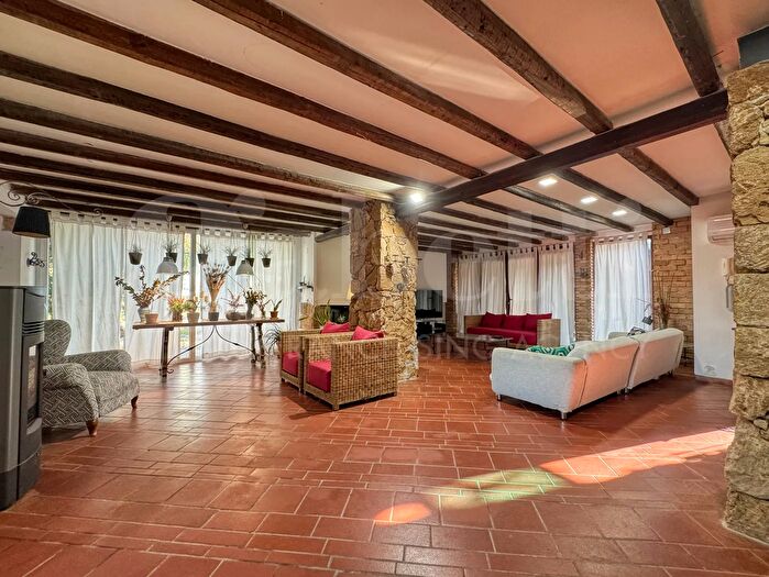 Casa con 5 locali in vendita in SNicola, Augusta