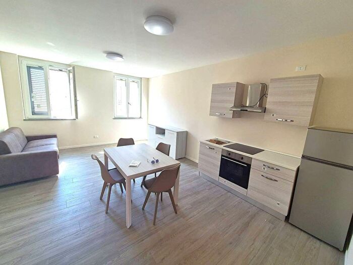 Appartamento monolocale in affitto in Via Fiorenza Castelli, Centro, Rho