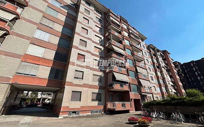 Appartamento quadrilocale in vendita in Viale Ottavio Marchino, Casale Monferrato